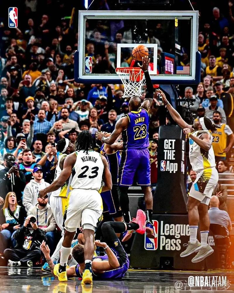 詹姆斯绝杀压哨 湖人险战逆转步行者 詹姆斯绝杀压哨 湖人险战逆转步行者