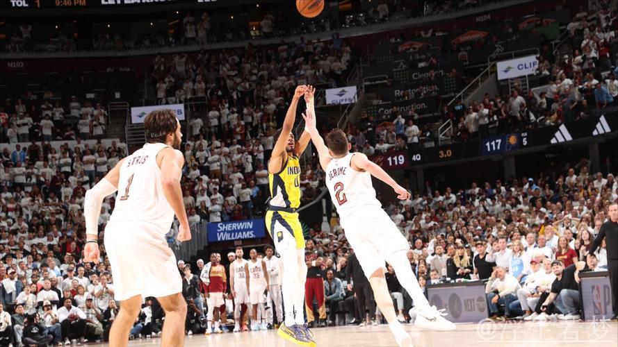 面对霍姆格伦 哈利伯顿高难度抛投命中