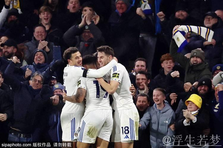 英超第14轮：切尔西1-3利兹联两场不胜 托辛失误送礼帕尔默复出